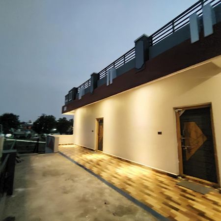 Raj Homestay Хампи Экстерьер фото