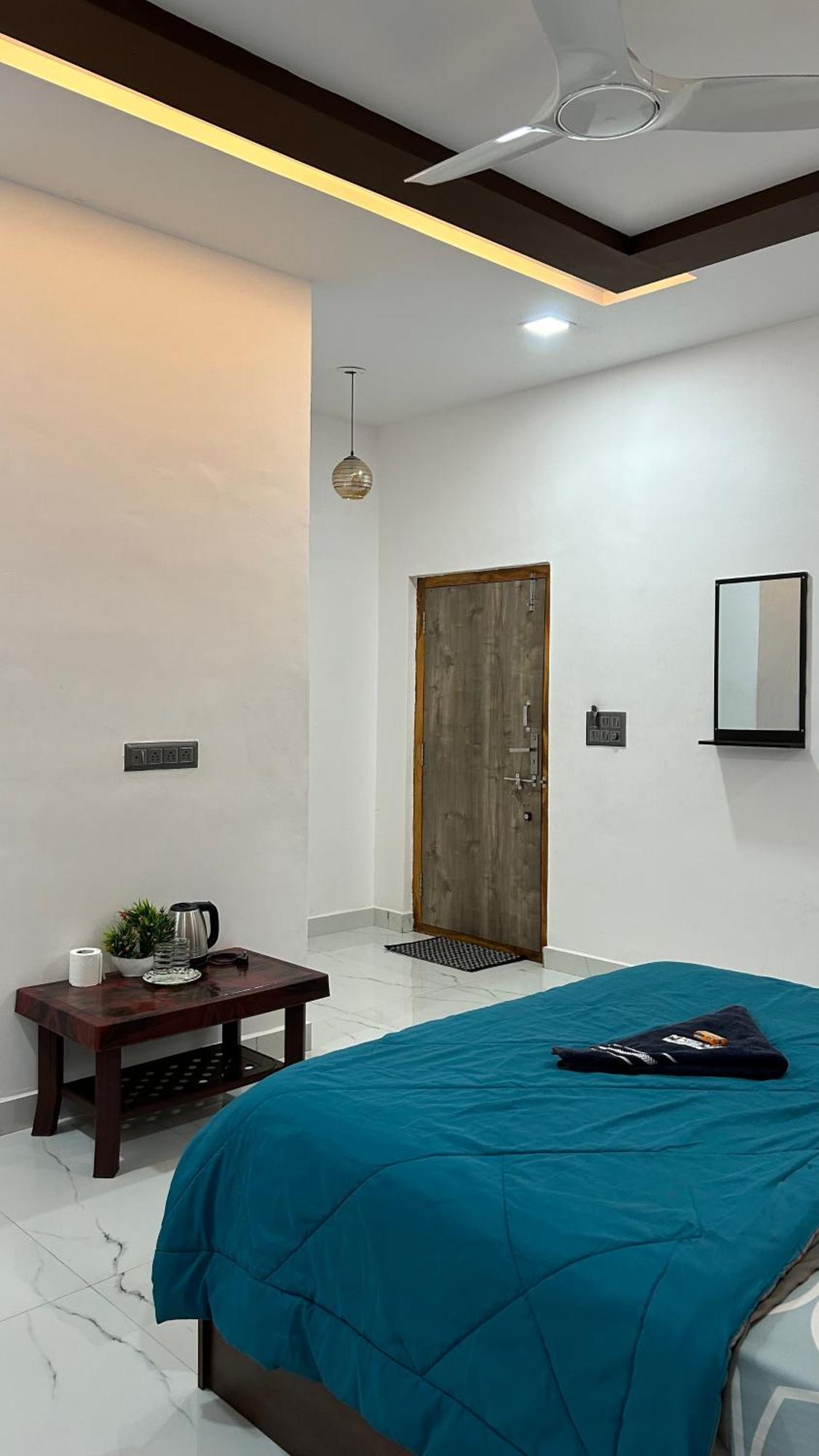 Raj Homestay Хампи Экстерьер фото