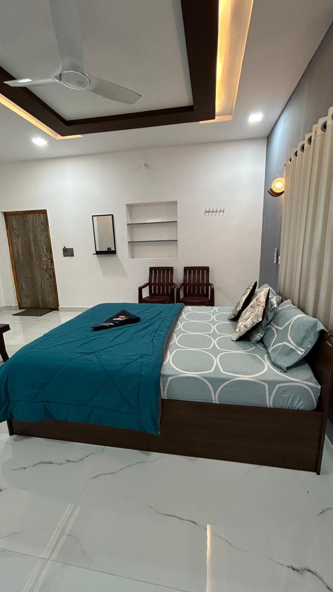 Raj Homestay Хампи Экстерьер фото