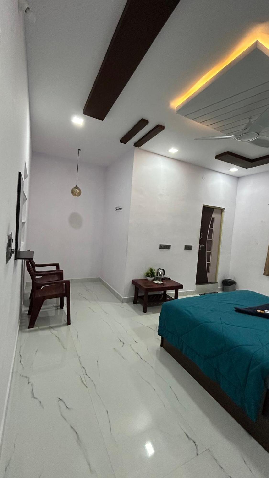 Raj Homestay Хампи Экстерьер фото